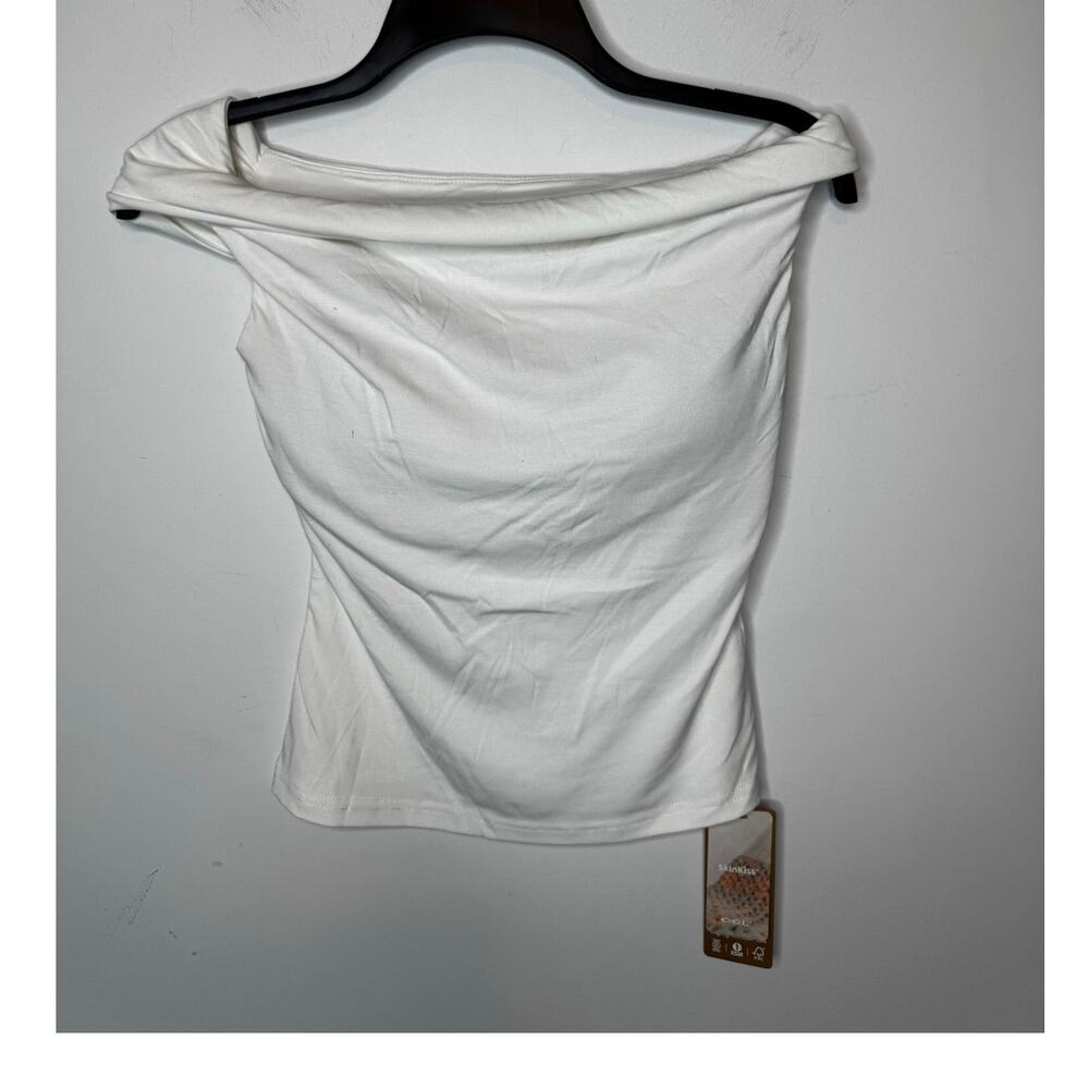OGL White Off Shoulder Top Size S New Seamless Bra Top Ribbed Activewear Shirt